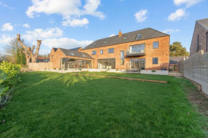 Photo 17- click for photo gallery